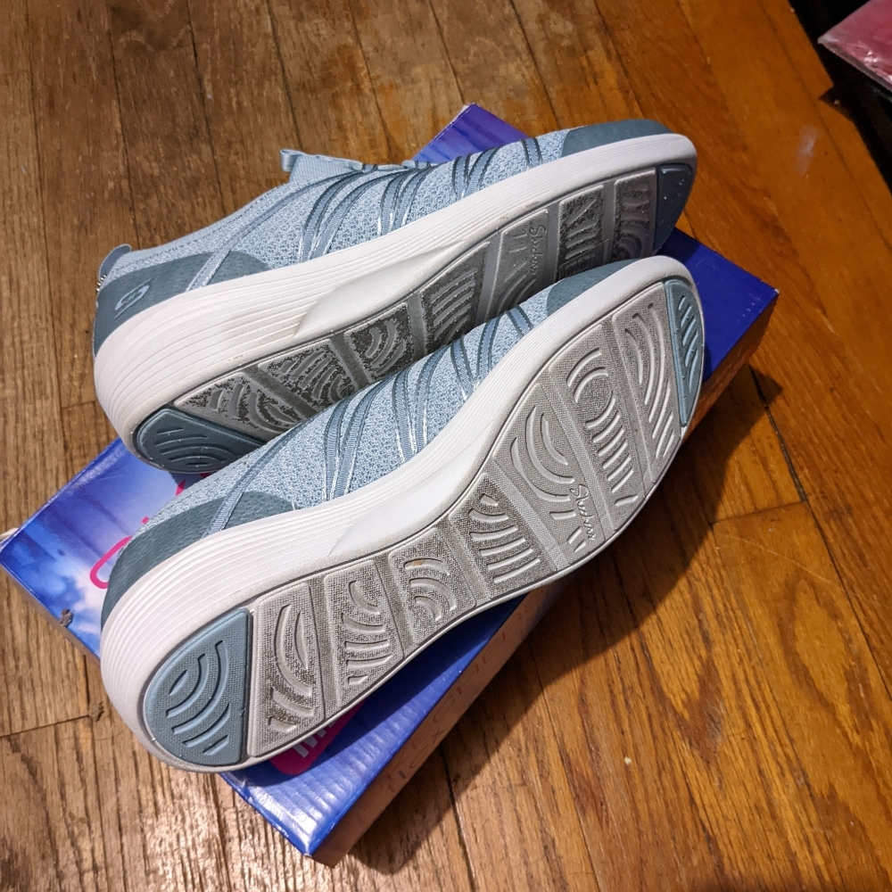 Light Blue Gym Shoes - Gem